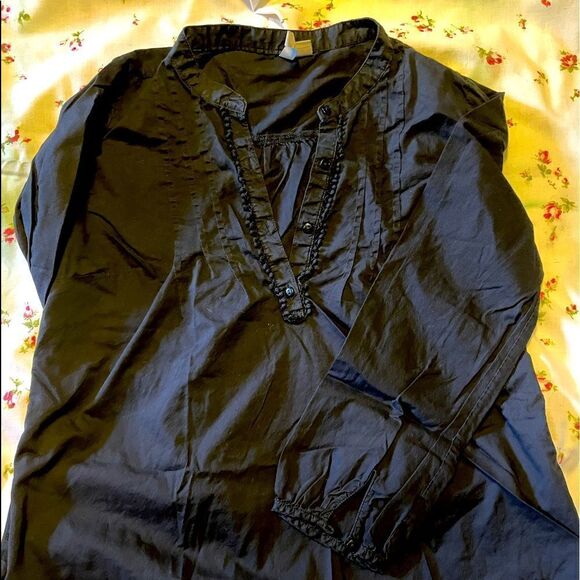 Old Navy Button Down Black Mid Sleeve Top Corporate Goth - Picture 2 of 2